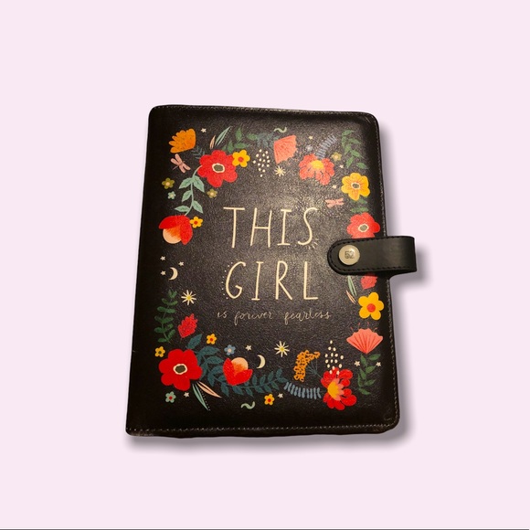 This Girl is Forever Fearless Cover Agenda 52 - Picture 1 of 5